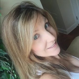 Meet your Posher, Traci